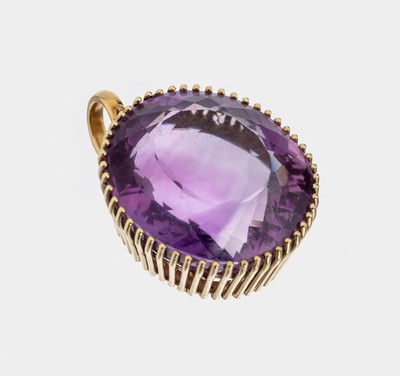 14 kt Gold Amethyst-Anhänger, GG 585/000 gepr., Fassung aus einzelnen Stäben, ovalfacett. Amethyst ca. 75 ct, Öse, GG 750/000 gepr. und sek., ca. ...