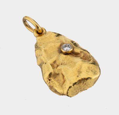 14 kt Gold Brillant-Anhänger, GG 585/000, mehrfach gepr., in Form eines Nuggets, 1 Brillant ca. 0.20 ct Weiß/p, ca. 3.6 x 2 cm, ca. 32.5 g, ...