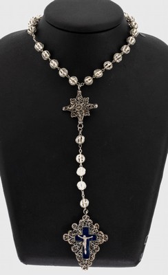 Rosenkranz, wohl süddeutsch, um 1830-40, Silber gepr., Silberkugeln, Kreuz und Zwischenglied aus älterem Zusammenhang, L. ca.56 cm