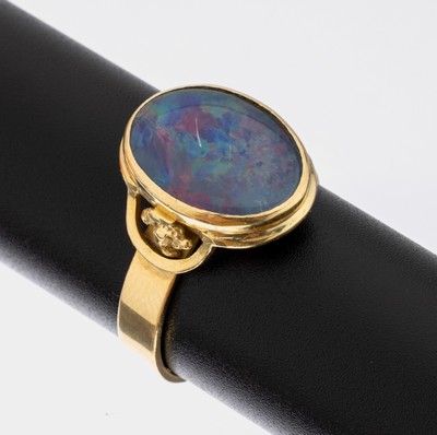 18 kt Gold Opal-Ring, Birmingham 1976, GG 750/000, ovale Opal-Triplette, RW 66, ca. 9.1 g, Meistermarke unged.