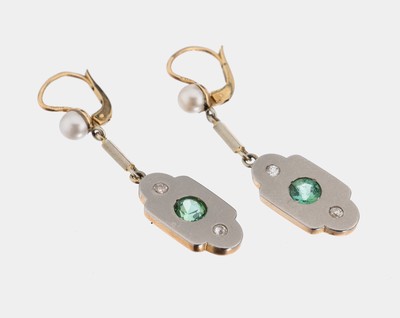 Paar 14 kt Gold und Platin Diamant-Turmalin- Perl-Ohrhänger, GG 585/000 und Pt gepr., schlichtes zeitloses Design, 4 Altschliffdiamanten zus. ca. ...