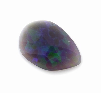 Loser Opal, ca. 1.16 ct, Rosenschliff, intensives blau-grünes Farbspiel, 13.1 x 9.0 x2.6 mm, mit Zertifikat