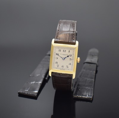 PATEK PHILIPPE frühe rechteckige Armbanduhr in GG 750/000, Schweiz um 1920, 2-teil. Scharniergeh. l. dell., PPC Lederband m. PPC Dornschl. in GG ...