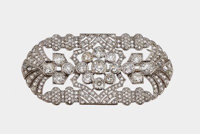 Platin Diamant-Brosche um 1915-20, Pt gepr., geometrisch, 15 Altschliffdiamanten und 291 Diamantrosen zus. ca. 4.80 ct Weiß-l.get.Weiß/si-p2, ca. ...