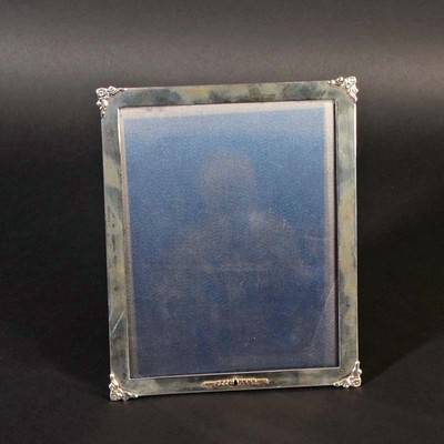 Russischer Bilderrahmen um 1900/10, 84er Silber, aufgelegte goldene oder vergoldete Applikation mit Stein, blauer Stoffbezug ausgeblichen, ca. 20 x ...