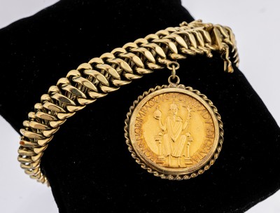 14 kt Gold Armband mit 8 kt Gold Münz -Anhänger, GG 585/000 und 333/00, schlichtes Armband, L. ca. 19.5 cm, Kastenschloss mit Sicherheitsacht, ...