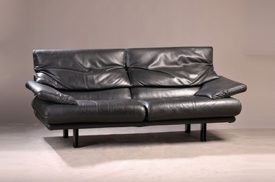 Designer Sofa, "B&B Italia", Modell: Alanda, Designer: Paolo Piva, mit schwarzem Leder bezogen, ca. 88 x 212 x 84 cm, EZ 2