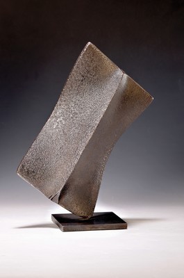 ---entfällt--- Michael Croissant, 1928 Landau-2002 München,Bronzeskulptur, sign., dat. 1988, num. 1/8, H. ca. 28cm, nach Steinmetzlehre Studium an ...