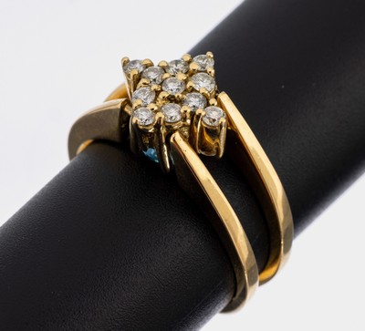 Ausgefallener 18 kt Gold Topas-Brillant- Wechselring, GG 750/000, Ringschiene geteilt, Ringkopf drehbar, 1 Seite mit ovalfacett. Topas (beh.) ca. ...