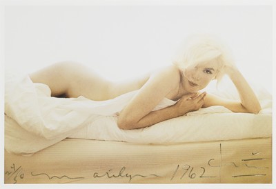 Bert Stern, 1929-2013, Farbfotografie, Titel: "Marilyn Color Baby on the Bed", Drucktechnik:Irisprint auf festem, mattem Fotopapier, ...
