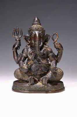 Skulptur der Gottheit Ganesha, Indien, um 1900, Bronze, ehemals teilvergoldet, vierarmige Darstellung mit Attributen, H. ca. 15cm