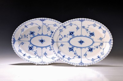 2 Ovale Platten, Musselmalet, Vollspitze, Royal Copenhagen, 20 Jh., Porzellan, unterglasurblauer Dekor, ca. 29 x 22,5cm