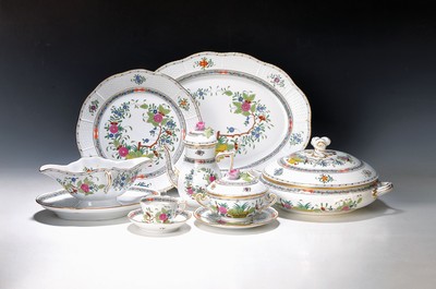 Speise- und Mokkaservice, Herend, 20. Jh., Indian Basket bunt, Porzellan, 6 Menueteller, 6 Suppentassen mit Untertassen, Sauciere, 6 Dessertteller, ...
