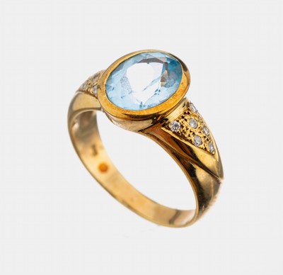 14 kt Gold Topas-Brillant-Ring, GG 585/000,ovalfacett. Blautopas (beh.) ca. 2.0 ct, 12 Brillanten zus. ca. 0.06 ct Weiß/si, RW 57, ca. 6.7 g