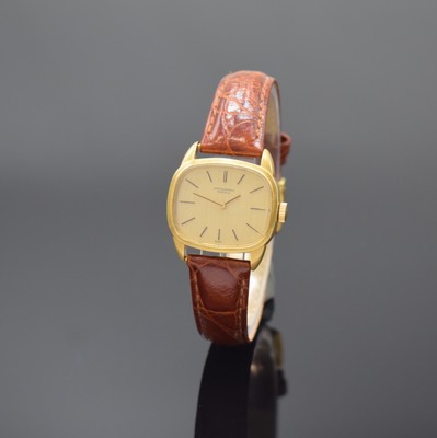 IWC Damenarmbanduhr Referenz 4177 in GG 750/000, Schweiz um 1973, Handaufzug, 2-tlg. Geh., Boden aufgedr., gold. Zifferbl., gold. Indizes u. Zeiger, ...