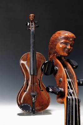 Guseto-Violine / Geige, Korpus bez. "Johann Georg Helmer fec. 1760", wohl um 1900, Schnecke als Porträtkopf ausgebildet, Kinn- und ...