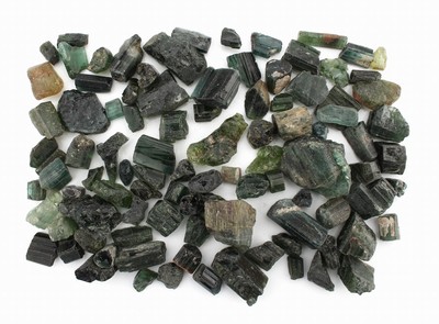 Lot lose Turmalin Rohsteine, zus. 1253.00 ct, 250.6 g, in versch. Farbnuancen und Größen