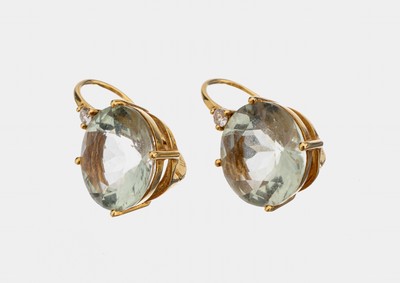 Paar 14 kt Gold Prasiolith-Brillant- Ohrstecker, GG 585/000, 2 rundfacett. Prasiolithe zus. ca. 12.0 ct, 2 Brillanten zus. ca. 0.08 ct Weiß/si, ca. ...
