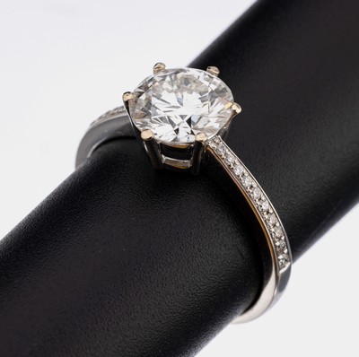 18 kt Gold Brillant-Ring, WG 750/000, Brillant (Zertifikat DPL 12/2024) 2.02 ct hochfeines Weiß (River E)/vs1, Proportionen sehr gut, Symmetrie und ...