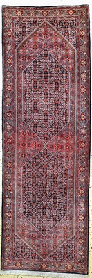Bidjar fein, Persien, Ende 20.Jhd, Korkwolle auf Baumwolle, ca. 227 x 77 cm, EHZ: 2