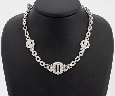 Platin Diamant-Collier, wohl Frankreich um 1925/30, Platin geprüft, ca. 405 Brillanten, Altschliff-Diamanten und Diamant- Rosen zus. ca. 8.00 ct ...