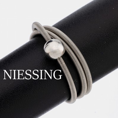 Platin NIESSING Ring, 950er Platin, 3-fach gedreht, Kugel, sign., RW 55, 3.2 g