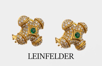Paar 18 kt Gold Smaragd-Brillant-Ohrstecker, GG 750/000, Meistermarke LEINFELDER München, 2 rundfacett. Smaragde zus. ca. 0.10 ct, Brillanten zus. ...