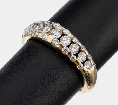14 kt Gold Brillant-Ring, GG 585/000, 29 Brillanten zus. ca. 0.80 ct Weiß/p, ca. 5.2 g, RW 59.5