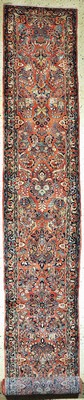Us Re-Import Sarogh, Persien, Anfang 20.Jhd, Korkwolle auf Baumwolle, ca. 625 x 82 cm, EHZ: 2, (fachkundig gereinigt).
