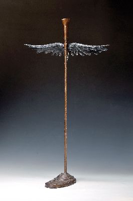 Paul Wunderlich, 1927-2010, Flügelleuchter, Bronze, sign., dat. 1979 und num. 55/300, ca. 61 cm