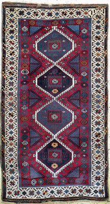 Yürük antik, Türkei, um 1900, Wolle auf Wolle, ca. 230 x 125 cm, EHZ: 3