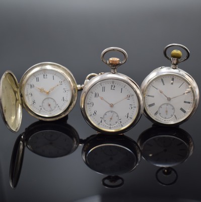 3 Silbertaschenuhren 2 x offen, 1 x Savonette, Schweiz um 1910, davon 2 x Union Glocke, alle mit glatten 900er Silbergehäusen, Emailzifferbl. teilw. ...