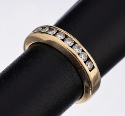 14 kt Gold Brillant-Ring, GG 585/000, 8 Brillanten zus. ca. 0.42 ct Weiß/si, ca. 6.0 g, RW 56