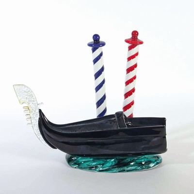 Glasskulptur venezianische Gondel, Murano, vielfarbiges Glas, lüstrierendes Finish, H. 30cm