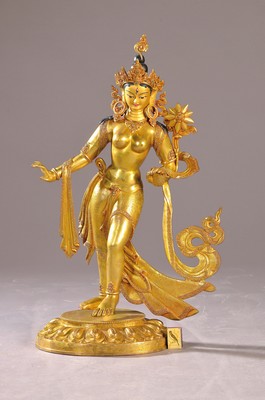 Große weiße Tara, Nepal, 20. Jh.,"Gottheit des langen Lebens", Kupferlegierung, vergoldet, ikonographische Bemalung des Gesichtes wohl ...