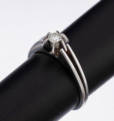 18 kt Gold Brillant-Ring, WG 750/000, Brillant ca. 0.20 ct Weiß/si, RW 58, ca. 3.8 g