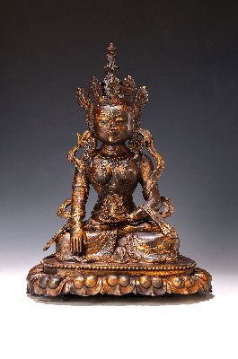 Bodhisattva, China, 20. Jh., Kupferlegierung, vergoldet, mit einem flammendem Juwel in einer Hand, H. ca. 32cm, ca. 3.4 kg
