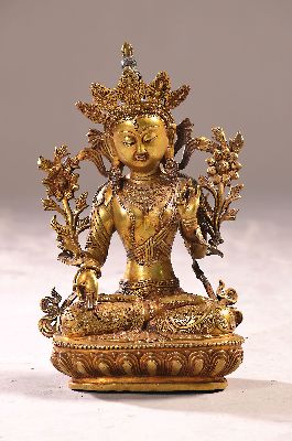 Große weiße Tara, Göttin des Mitgefühls, China, 20. Jh., Messing, rückseitig Werkstatt-Marke, H. 46 cm