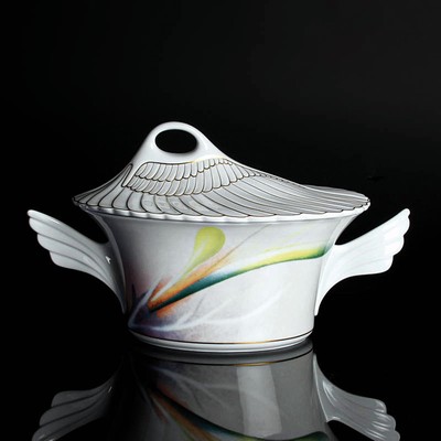 Deckelschüssel/Ragoutschüssel, Rosenthal "Mythos", Entwurf Paul Wunderlich, bunt staffiert, Goldstaffage, H. ca. 19cm