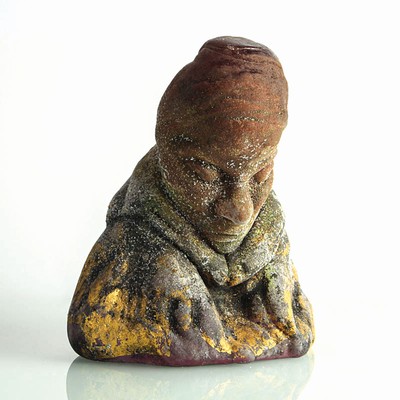 Zwei Vetro a Scavo-Glasobjekte, Ermanno Nason für Cenedese, Murano, farbloses Glas, grau-grüne Patina mit Goldauflage in Vetro a Scavo-Technik, ...