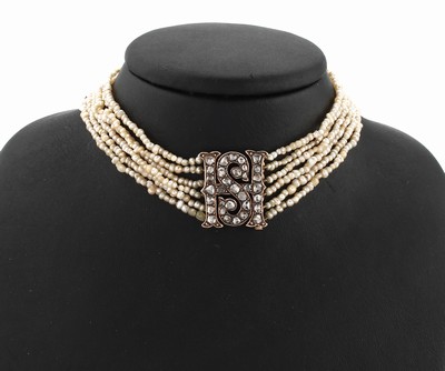 8 kt Gold Perl Diamant Collier de Chien, England, viktorianisch um 1860/70, RG 333/ 000, 6 Reihen Flussperlchen, Zwischenglieder und Schließe mit ...