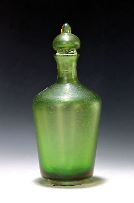 Karaffe, Venini Murano, sommerso, mit grünem und braunem Innenüberfang, signiert und dat. 2012, H. ca. 29.5cm