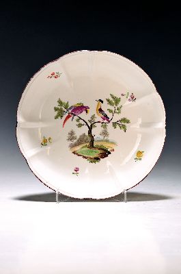 Runde Schale, Frankenthal, dat. 1778, CT-Marke, exotische Vögel auf Baum sitzend, feine bunte Bemalung, brauner Rand, doppelte Vierpassform, D. ca. ...