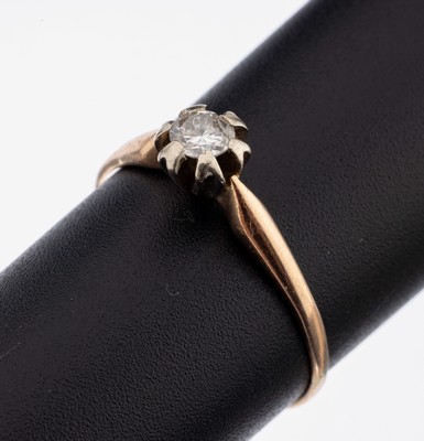 14 kt Gold Brillant Ring, um 1930, Rose G 585/000, geprüft, in WG gefasster Brillant (besch.), ca. 1.8 g, RW 60