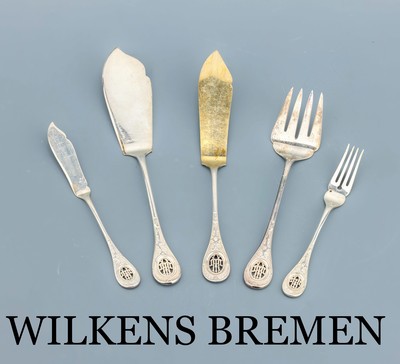 Fischbesteck für 18 Personen, 800er Silber,deutsch um 1890, best. aus: 18 Fischgabeln, L.ca. 18.5 cm, 18 Fischmesser, L. ca. 21 cm, 1 gr. ...