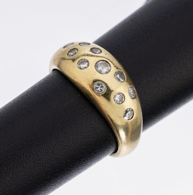 14 kt Gold Diamant-Bandring, GG 585/000, 1 Brillant und 10 8/8-Diamanten zus. ca. 0.12 ct Weiß/si, ca. 4.2 g, RW 45, reinigungsbed.