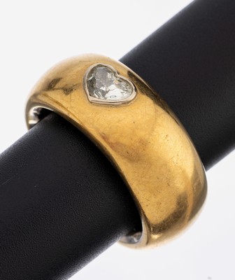 18 kt Gold Diamant-Ring, GG/WG 750/000, Diamant-Herz ca. 0.80 ct Weiß/si, schwere massive Ausführung, ca. 23.6 g, RW 62, passendzur Katalognummer ...