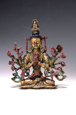 Avalokiteshvara, Tibet, wohl 19. Jh., 18 Arme mit Attributen, reicher Hals - und Gewandschmuck, teilweise koloriert, Krone mit Buddhaabbildung, H. 17 ...