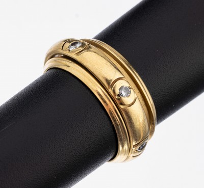 18 kt Gold Brillant-Ring, GG 750/000, mittlere Ringschiene drehbar, 6 Brillanten zus. ca. 0.18 ct Weiß/si, RW 56, ca. 10.7 g