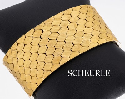 18 kt Gold Armband, GG 750/000, Glieder in Form von Waben, fein sat., L. ca. 17 cm, B. ca. 3 cm, Kastenschloss mit 2 Sicherheitsachten, ca. 78.7 g, ...
